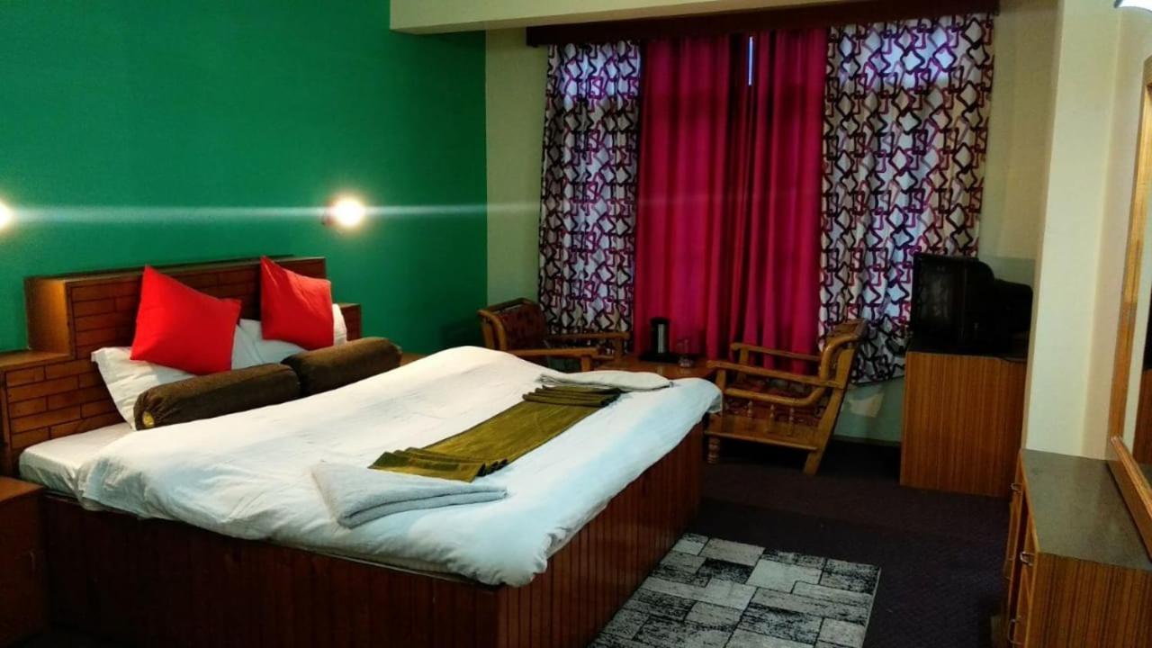 Dormico'S Hotel Snowbird Manāli Eksteriør bilde