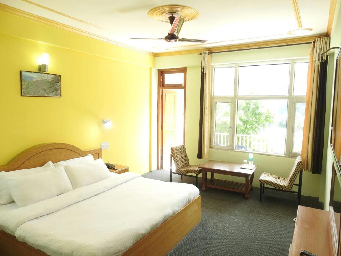 Dormico'S Hotel Snowbird Manāli Eksteriør bilde