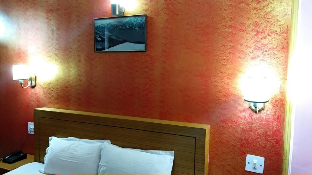 Dormico'S Hotel Snowbird Manāli Eksteriør bilde